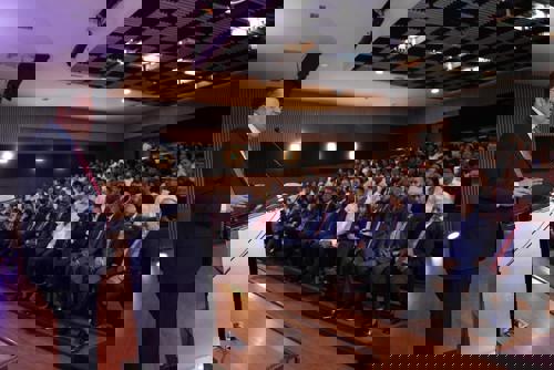 Sanz Lovatón expone sobre la logística como nuevo eje económico ante estudiantes de la UASD
