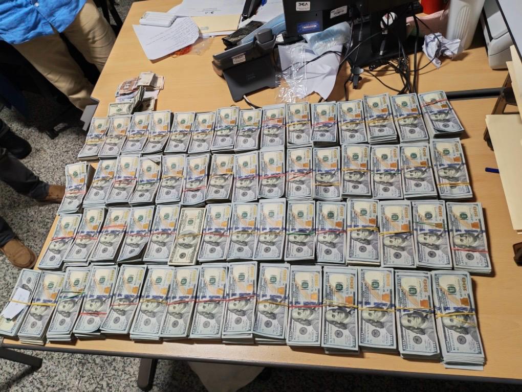 ADUANAS confisca US$600,700.00 dólares en el AILA
