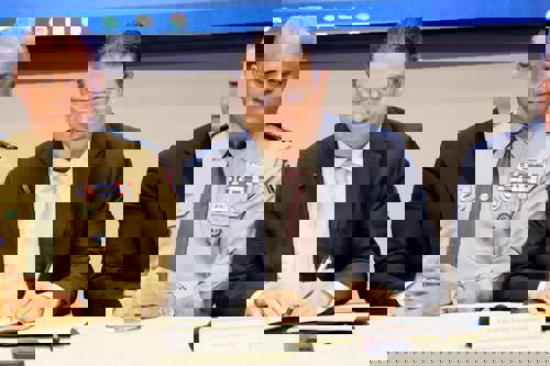 Acuerdo histórico para acelerar aún más el despacho de contenedores