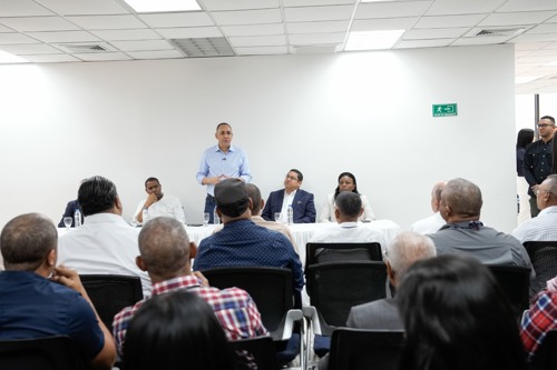 Nelson Arroyo traza los lineamientos de su gestión, en oficinas de la zona norte, con énfasis en las recaudaciones y lucha contra ilícitos