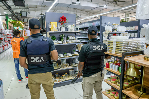 Aduanas continúa sin cesar las fiscalizaciones a comercios chinos