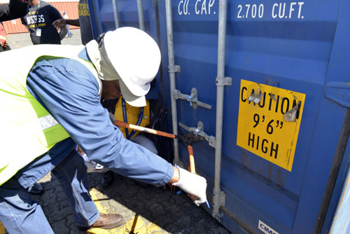 Aduanas se incauta Contrabando de 8 Millones de Cigarrillos en Puerto Haina Oriental